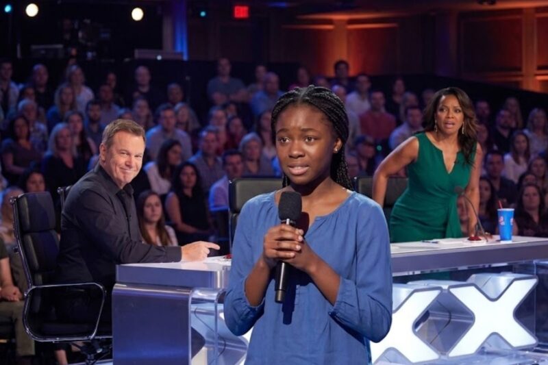 Judges Laughed at the Black Girl’s High-Pitched Voice… 5 Seconds After She Sang, They All Stood Up